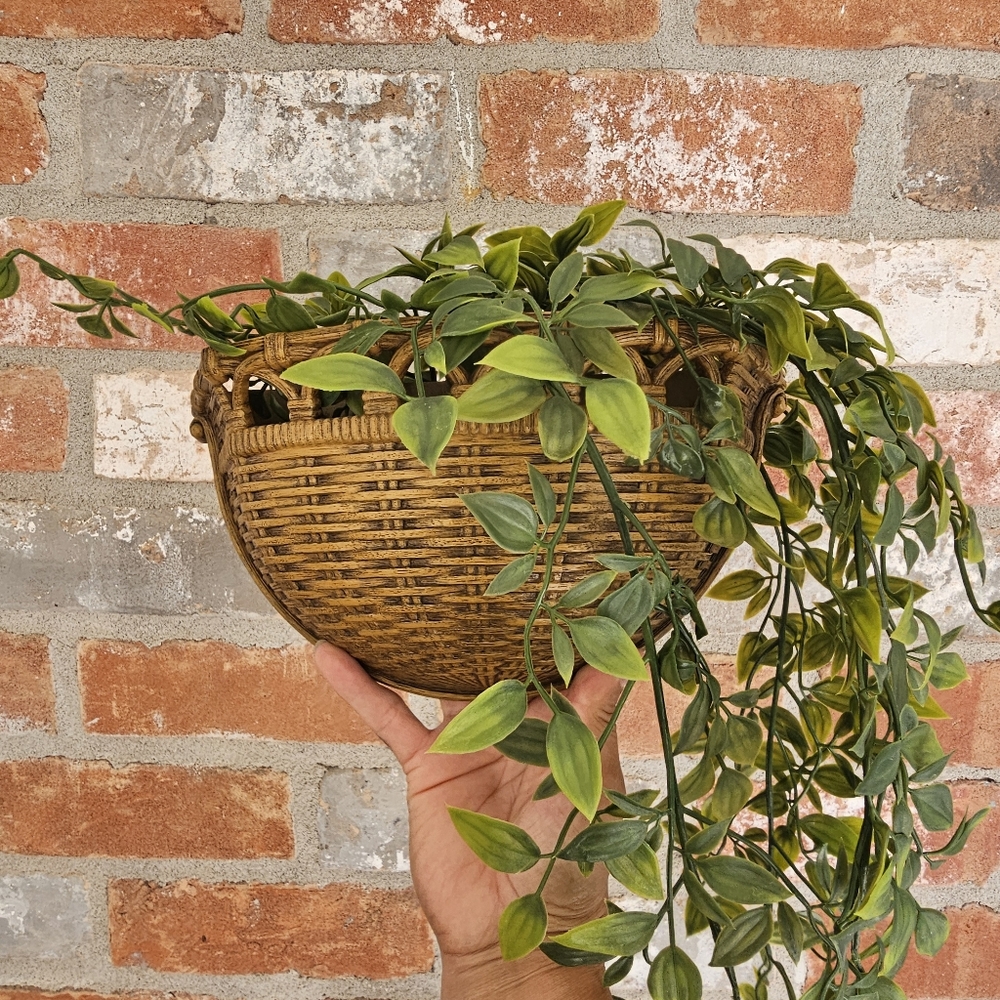 Vtge Woven Hanging Basket Planter in Natural Brown